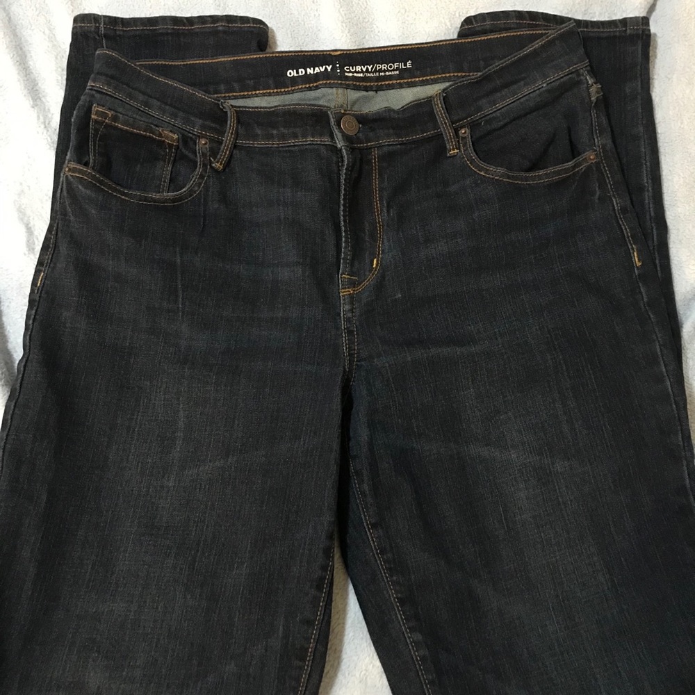 Old Navy Curvy Mid-Rise Straight Jeans